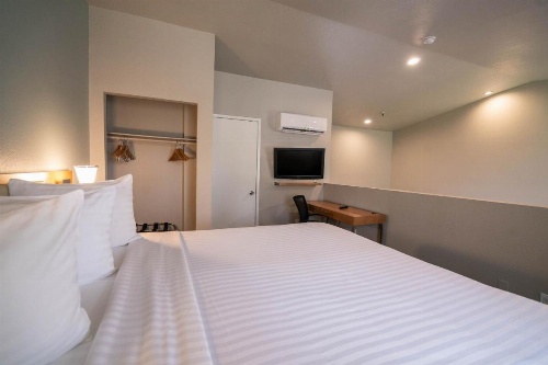 Alexis Park All Suite Resort image 15