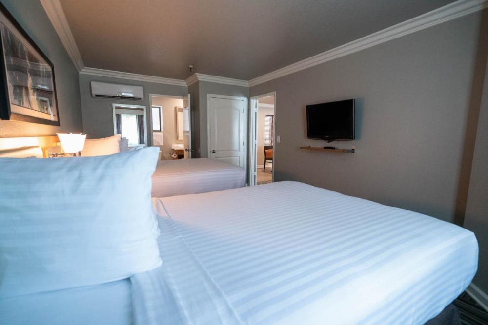 Alexis Park All Suite Resort