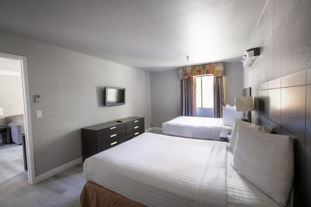 Alexis Park All Suite Resort